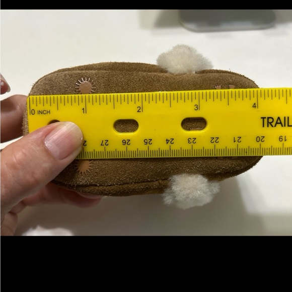 UGG BOOTIES size 2/3 USA - Picture 5 of 9